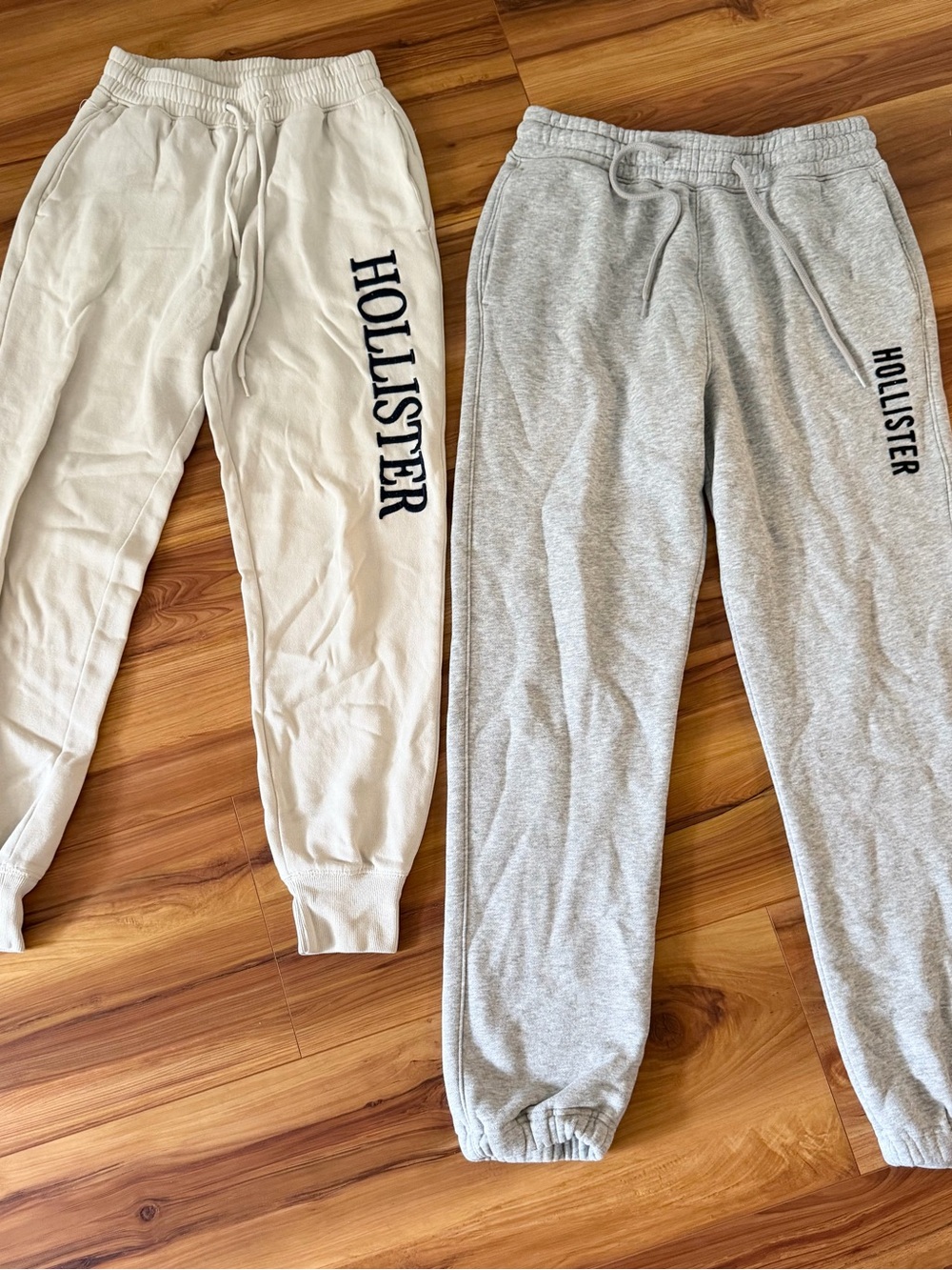 Hollister Jogger Sweatpants - Cream & Gray